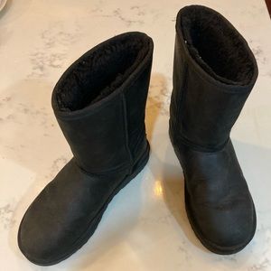 Ugg leather classic boots